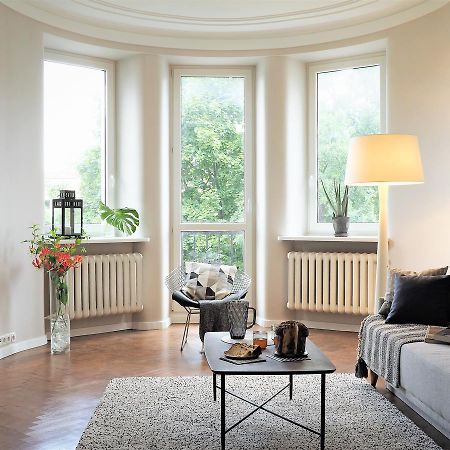 Classic Apartment In Варшава Экстерьер фото