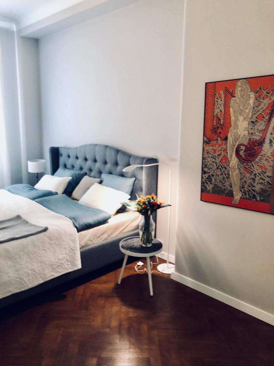 Classic Apartment In Варшава Экстерьер фото